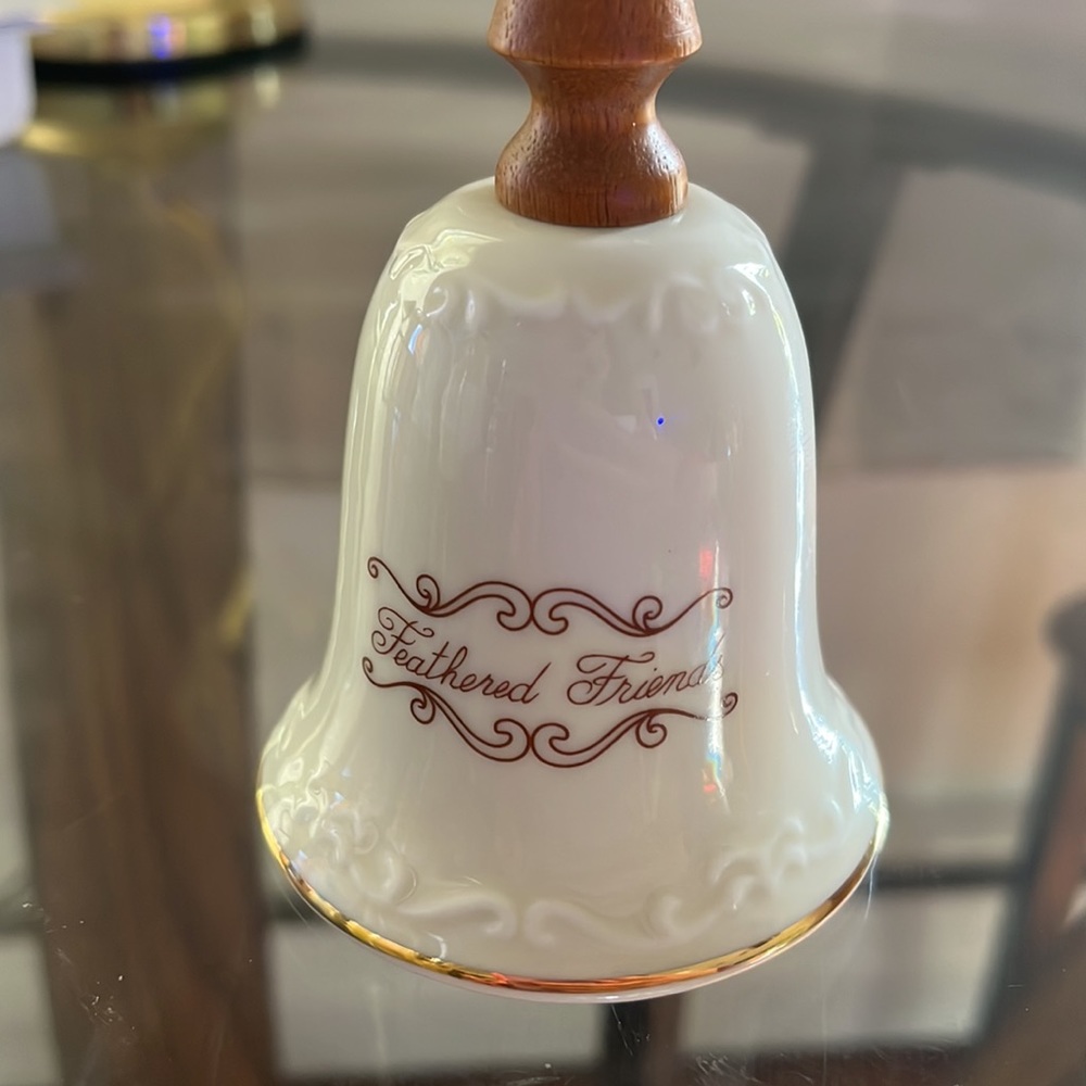 Vintage “Feathered Friends”Hummel Bell - Picture 4 of 5